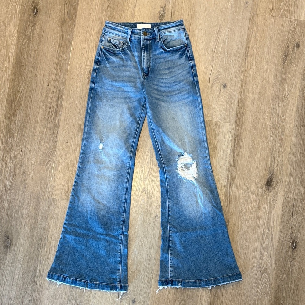 Petra 153 Flare Jeans size 5/26